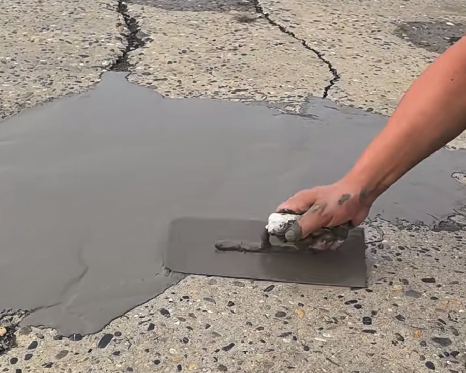 万山特CGM 高效薄层道路修补料（CGM 道路抢修料）